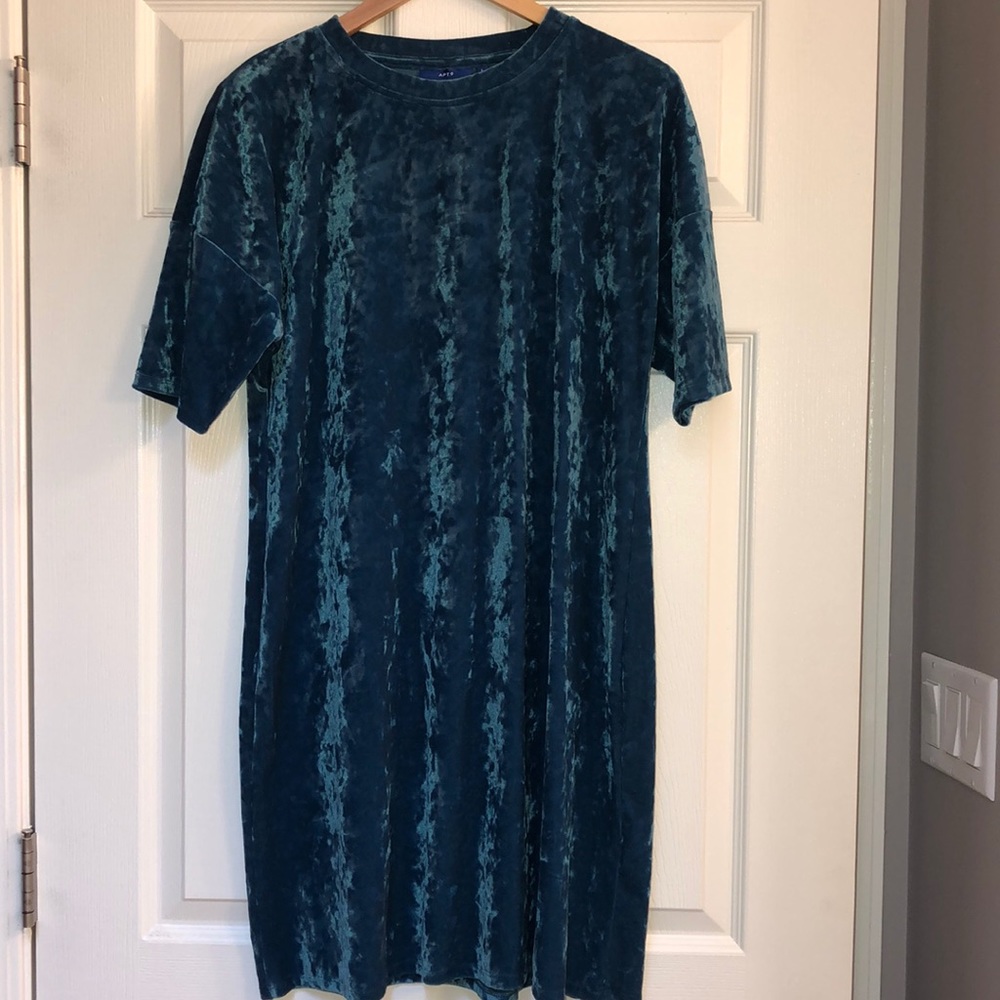 ♥️ Apt. 9 teal crushed velvet dress large